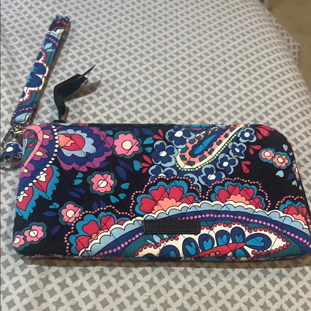 Vera Bradley Women's Floral Wristlet